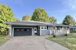 1683 Shorewood Dr, Norton Shores, MI 49441 - Photo 2