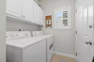 880 Ludington Ave, Portage, MI 49002 - Photo 36