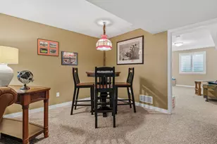 880 Ludington Ave, Portage, MI 49002 - Photo 40