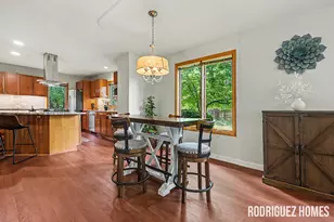 6271 Cascade Rd SE, Grand Rapids, MI 49546 - Photo 8
