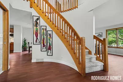 6271 Cascade Road SE, Grand Rapids, MI 49546 - Photo 4