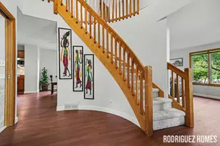 6271 Cascade Rd SE, Grand Rapids, MI 49546 - Photo 4