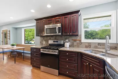3706 Navaho Street SW, Grandville, MI 49418 - Photo 12