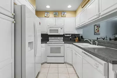 212 Harbor Drive, Ludington, MI 49431 - Photo 12