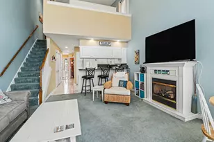 212 Harbor Dr, Ludington, MI 49431 - Photo 8