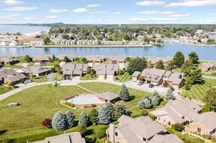 212 Harbor Dr, Ludington, MI 49431 - Photo 26
