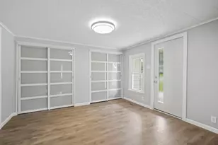 131 Gaunt Ave, Jackson, MI 49203 - Photo 4