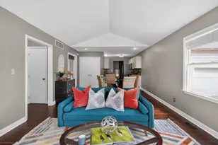 4297 Fairway Ln, Jackson, MI 49201 - Photo 6