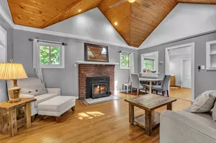 6330 Oakdale Dr, Brighton, MI 48116 - Photo 8