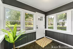 10019 10 Mile Rd NE, Rockford, MI 49341 - Photo 4