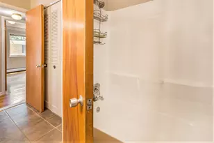 1249 Island Dr, Ann Arbor, MI 48105 - Photo 14