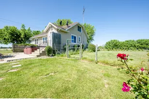 887 W Hinchman Rd, Baroda, MI 49101 - Photo 32