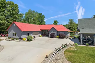 8662 W Edgewood Rd, Mears, MI 49436 - Photo 2