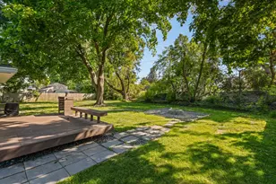 4047 Ledgestone Dr, Waterford, MI 48329 - Photo 24