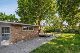 4047 Ledgestone Dr, Waterford, MI 48329 - Photo 26