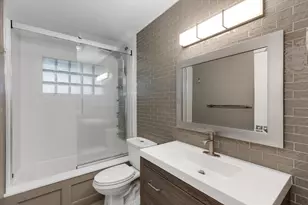 4047 Ledgestone Dr, Waterford, MI 48329 - Photo 12