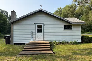 391 N Briggs Rd, Middleville, MI 49333 - Photo 2