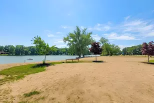 237 Markus Glen Drive, Plainwell, MI 49080 - Photo 10