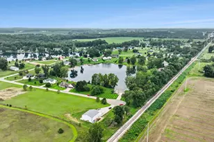 69100 Chief Ct, White Pigeon, MI 49099 - Photo 2