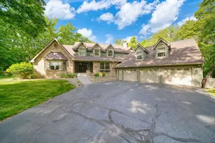 5030 Stone Oak Dr, Jackson, MI 49201 - Photo 1