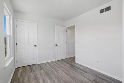 44890 Greenwood Drive, Belleville, MI 48111 - Photo 32