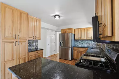 44890 Greenwood Drive, Belleville, MI 48111 - Photo 6