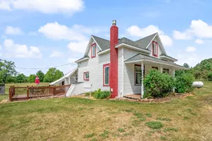 5304 W 48 Rd, Cadillac, MI 49601 - Photo 2