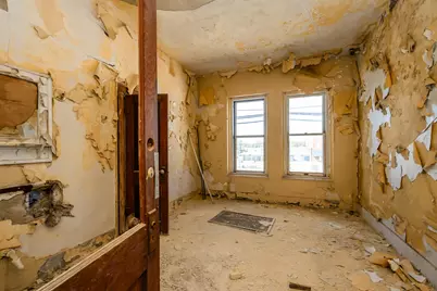 93 W Wall Street, Benton Harbor, MI 49022 - Photo 32