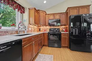 12679 Goldenrod Ct, Wayland, MI 49348 - Photo 14