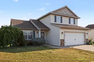 1073 Barnwood Dr, Wayland, MI 49348 - Photo 2