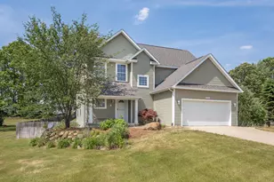 27120 Birmingham Ct, Paw Paw, MI 49079 - Photo 2