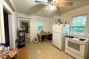 226 Monroe St, Allegan, MI 49010 - Photo 18