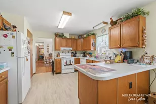 505 Molly Dr, Hastings, MI 49058 - Photo 10