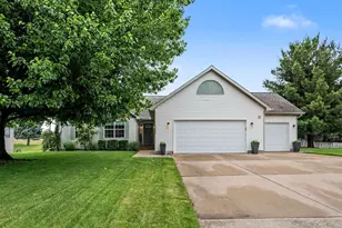 2632 Fairfield Dr, Zeeland, MI 49464 - Photo 4