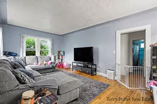 488 W Southern Ave, Muskegon, MI 49441 - Photo 4