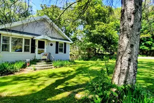 8052 Schroeder St, Onekama, MI 49675 - Photo 10