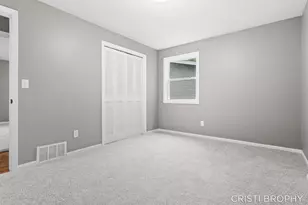 4871 Newcastle Dr SE, Grand Rapids, MI 49508 - Photo 22
