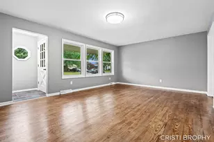 4871 Newcastle Dr SE, Grand Rapids, MI 49508 - Photo 6