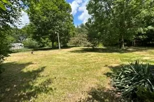 2888 Clarice St, Kalamazoo, MI 49048 - Photo 2