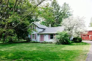 421 Kinsey Ave SE, Caledonia, MI 49316 - Photo 2