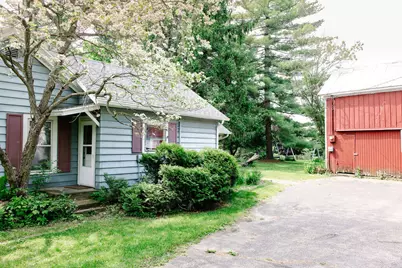 421 SE Kinsey Avenue SE, Caledonia, MI 49316 - Photo 6