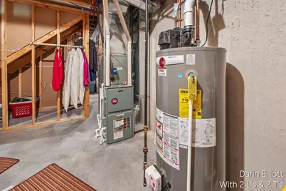 1015 Grosvenor Drive #Unit 4, Greenville, MI 48838 - Photo 32