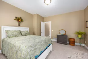 1015 Grosvenor Dr, Greenville, MI 48838 - Photo 20