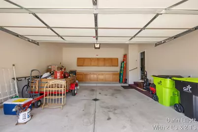 1015 Grosvenor Drive #Unit 4, Greenville, MI 48838 - Photo 36