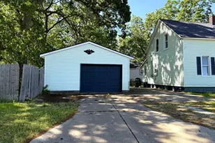 1872 Commerce St, Muskegon, MI 49441 - Photo 2