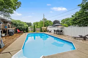 1556 Jasmine Rd, Saint Joseph, MI 49085 - Photo 24