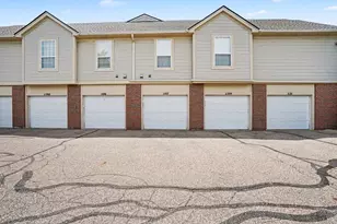 11107 Farmingdale Ln, Walled Lake, MI 48390 - Photo 26