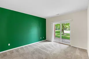 11107 Farmingdale Ln, Walled Lake, MI 48390 - Photo 10