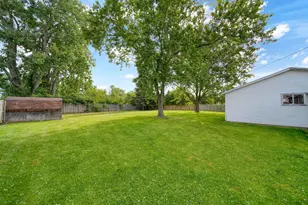 445 March Dr, Adrian, MI 49221 - Photo 32