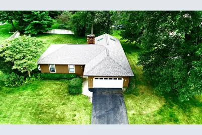 300 Hidden Forest Lane, Battle Creek, MI 49014 - Photo 2